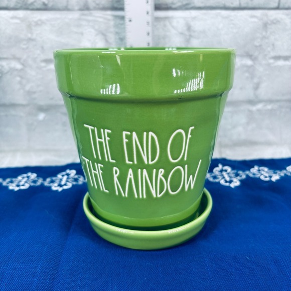 Rae Dunn Other - Rae Dunn "The End of the Rainbow" planter with coins!